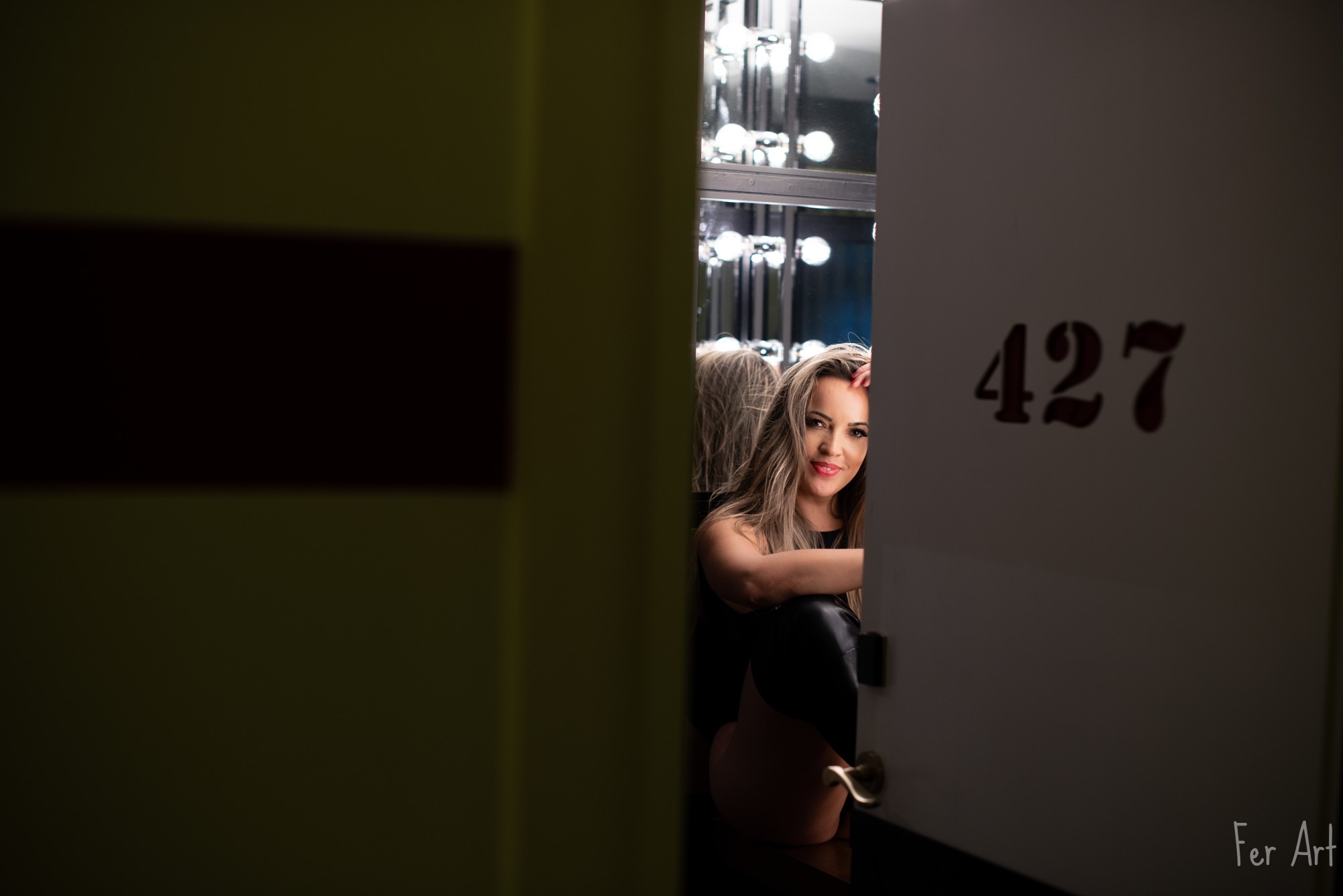 Silvania Boudoir-513