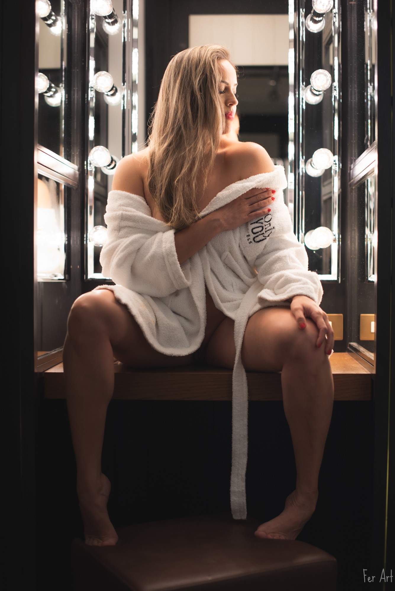 Silvania Boudoir-957